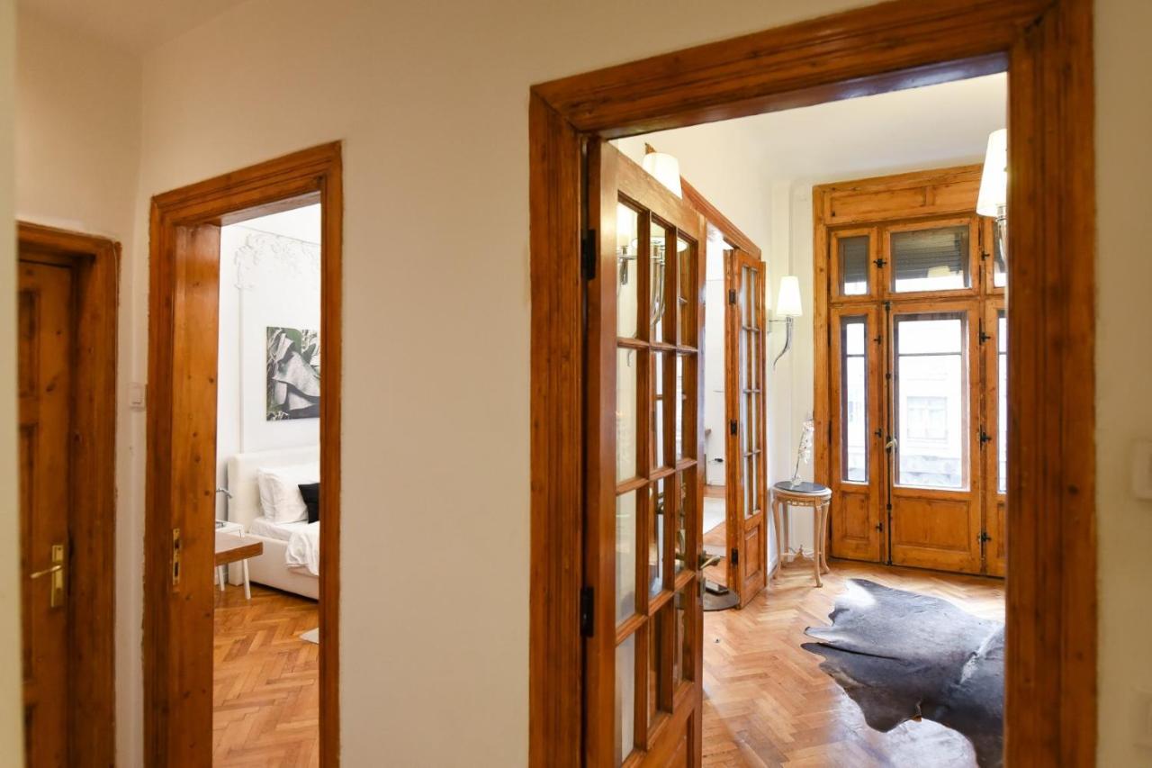 Love.Travel.Explore ♥️Apt W/ Balcony In Old Town Apartment Букурещ Екстериор снимка